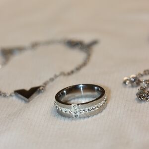 Elegant Silver Ring with Crystal Accents